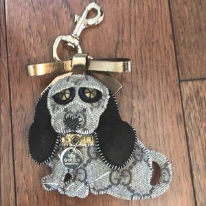 gucci dog keychain